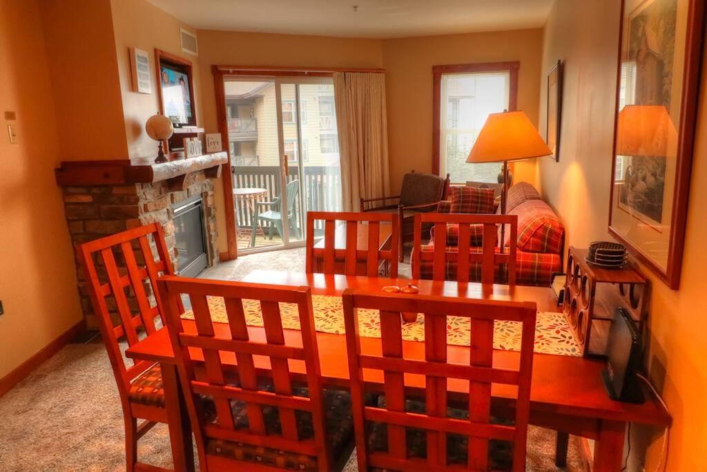 Apartment Mountain Retreat! In And Out!
