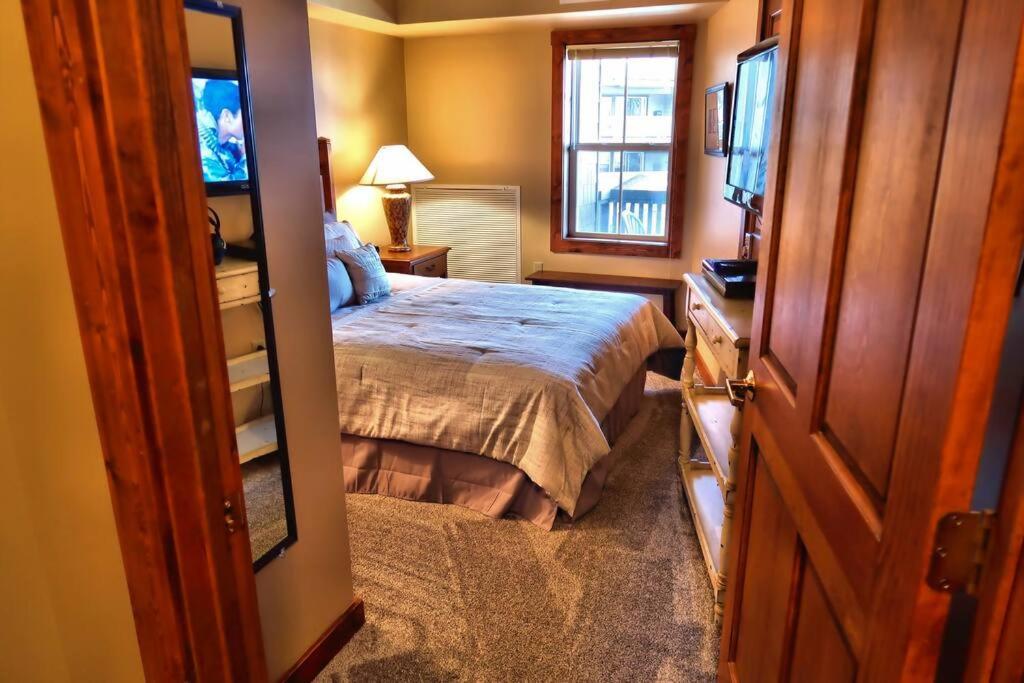Mountain Retreat! In And Out! Apartment